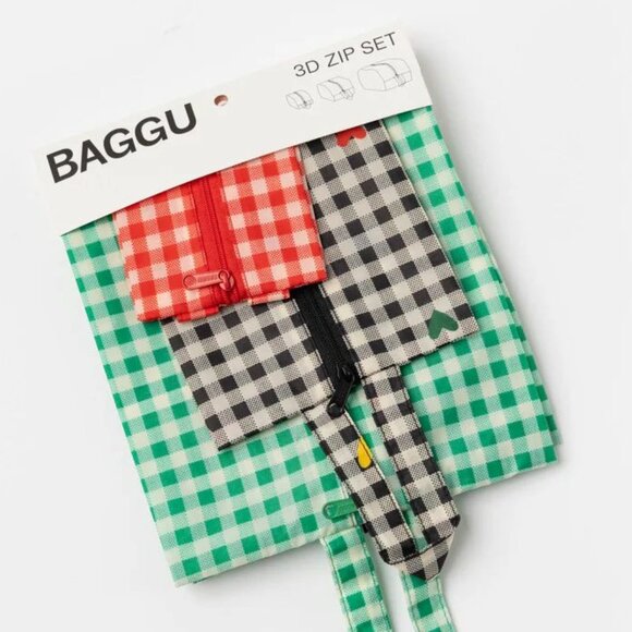 BAGGU Handbags - NWT Baggu 3D Zip Set - Gingham (Red Gingham, Gingham Hearts, Green Gingham)